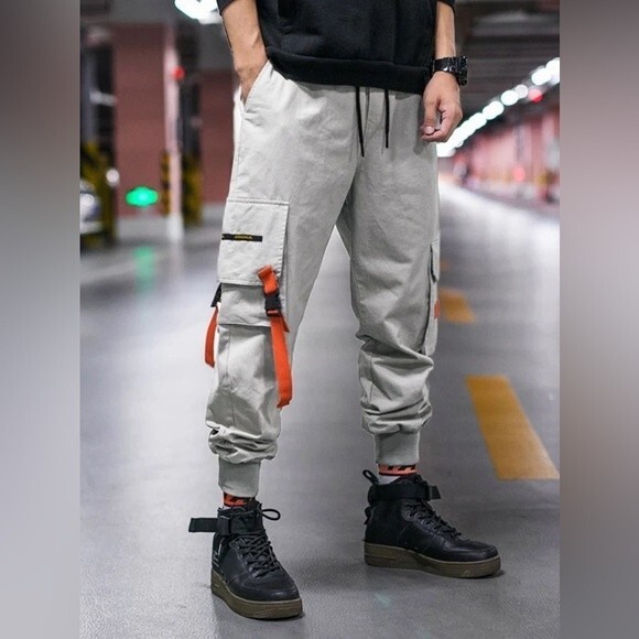 Guys/ Unisex Patched Pocket Buckle Detail Cargo Pants - Picture 4 of 9